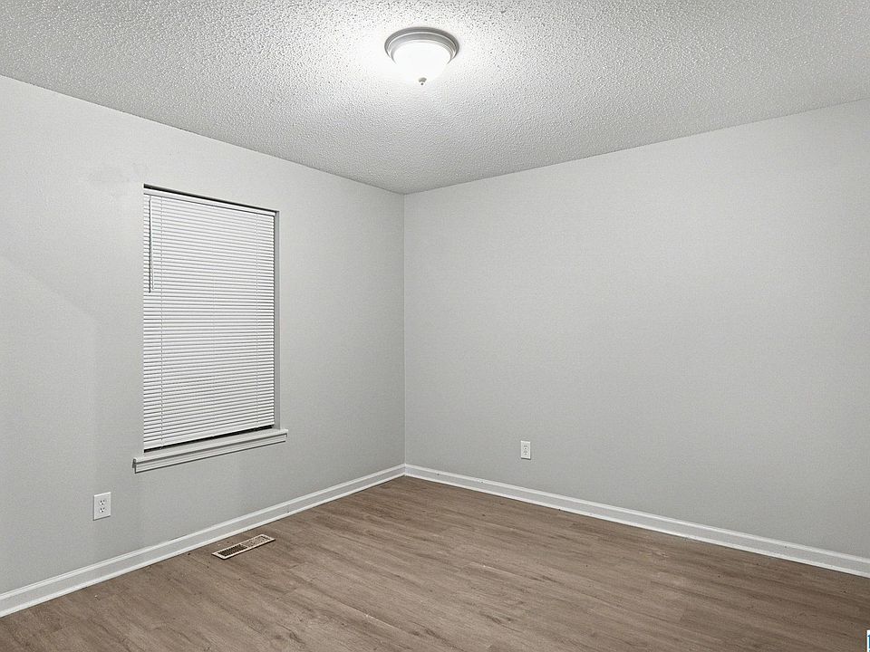 13th image of 9925 Miller Ave