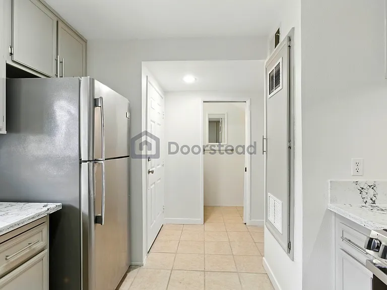 283 Date Ave #C — Photo 14