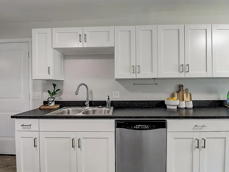 607 Field St — Photo 15