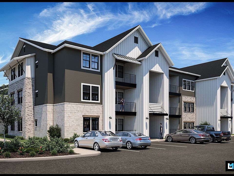 2nd image of 750 Windsor Ct #102