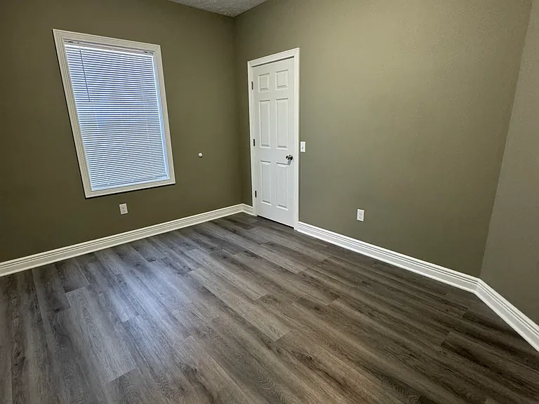 934 E Washington St — Photo 16