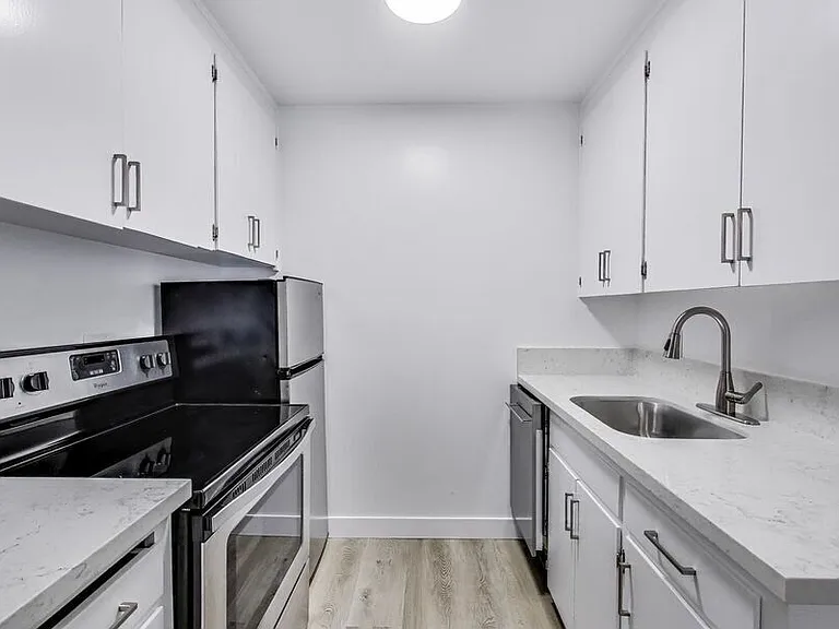187 Montecito Ave #303 — Photo 4