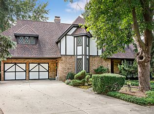 22W481 McCarron Rd, Glen Ellyn, IL 60137