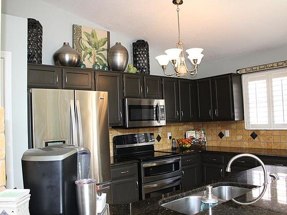 5th image of 6436 Piccadilly Ln