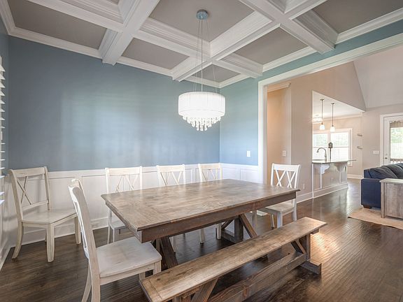 3rd image of 700 Stonecrest Dr