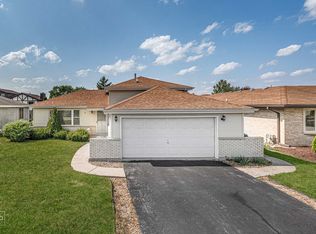 20132 Driftwood Ave, Lynwood, IL 60411