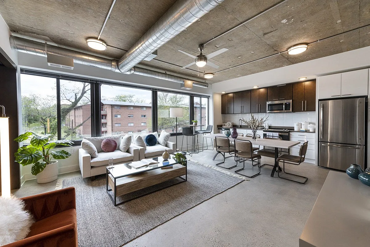 Mission Lofts — Photo 3