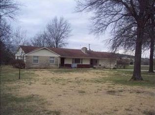 4515 NW Rochester Rd, Topeka, KS 66617