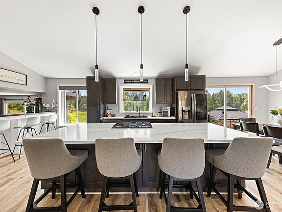 4th image of 4837 S 309th Street
