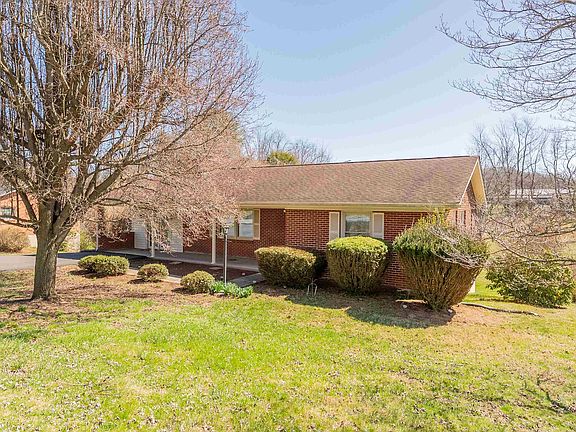 5th image of 1508 Overton Dr