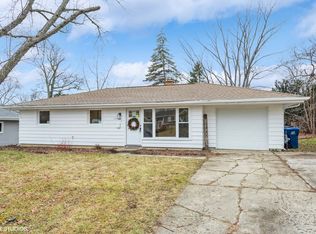 324 S Springinsguth Rd, Schaumburg, IL 60193