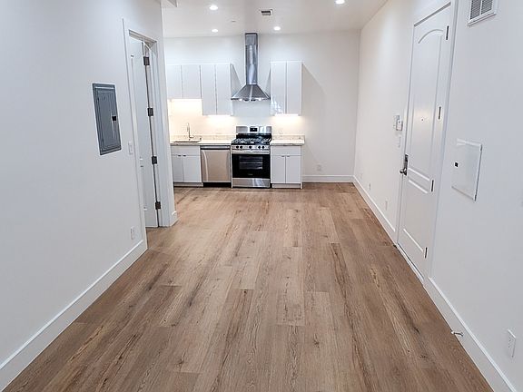 3rd image of 615 Minna St #11589838