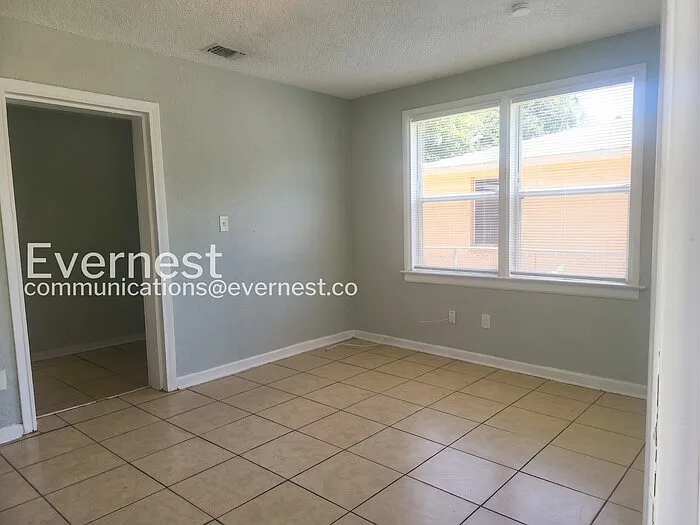 2175 W 16th St — Photo 8