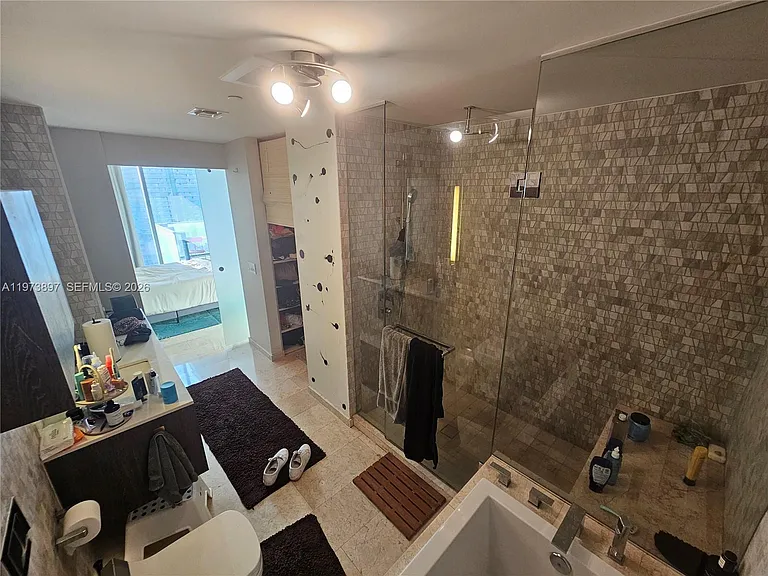 68 SE 6th St #1806 — Photo 12