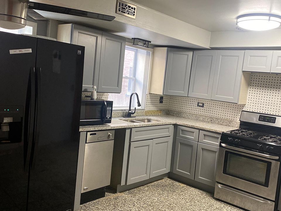 Downstairs kitchen