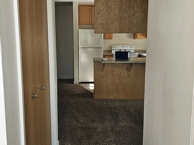 4130 Henry Ct #B — Photo 15