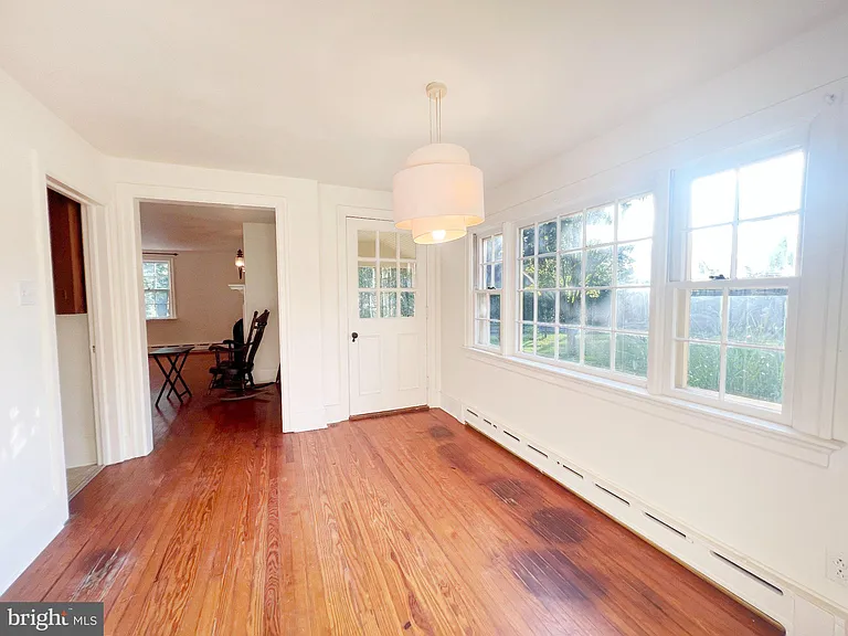 51 Elfman Dr — Photo 16