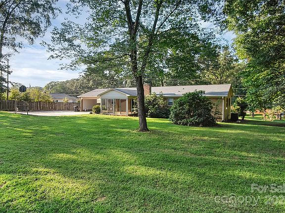 5th image of 121 Ethel Dr