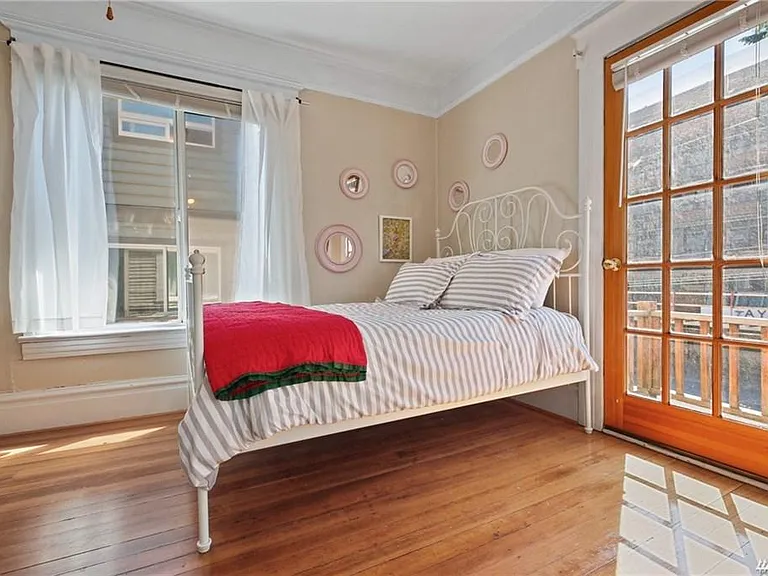 1522 Taylor Ave N #C — Photo 25