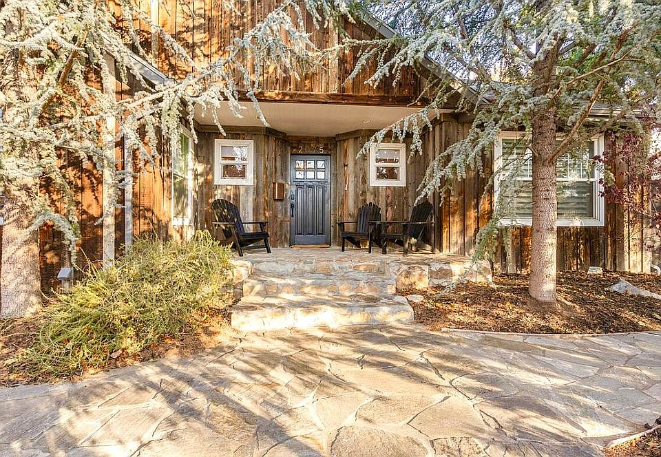 1st image of 2075 E Kensington Ave