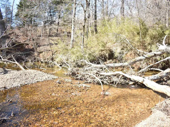 1 David Brown Rd, Clifton, TN 38425