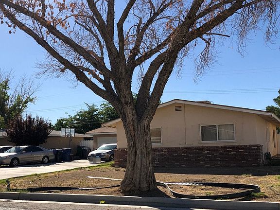 2nd image of 45539 Lorimer Ave