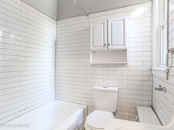 5th image of 9430 S Homan Ave #1S