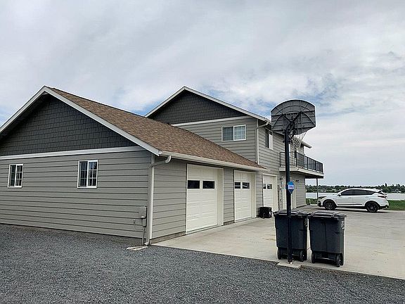2nd image of 3057 Westshore Dr NE