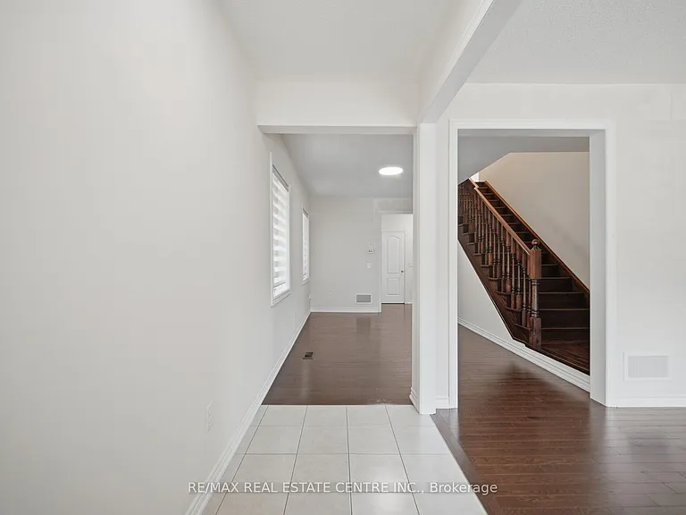 99 Colville Pl — Photo 8