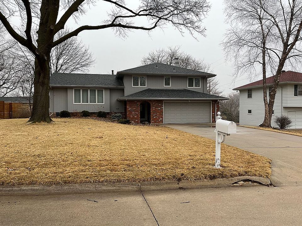 1st image of 12322 Pinewood Dr