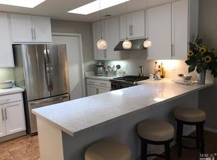 1200 Peppertree Cir, Saint Helena, CA 94574