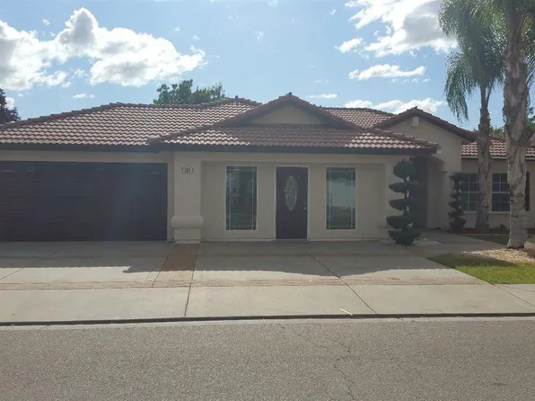 984 Summer Set Ln, Madera, CA 93637