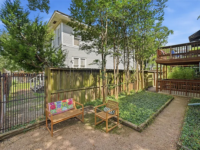 217 E 12th St #3 — Photo 3