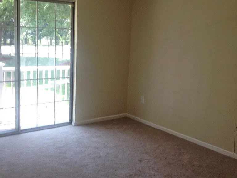 13 Rutgers Dr — Photo 3