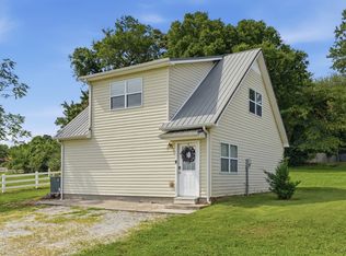 525 Sharp Springs Rd, Winchester, TN 37398