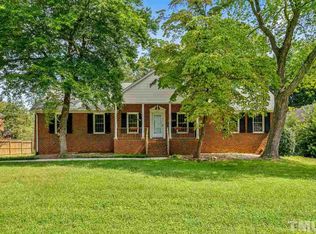1029 Valleydale Dr, Burlington, NC 27215