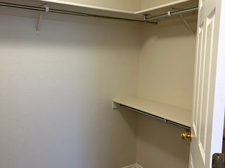 211 E Greenfield Cir #105 — Photo 16
