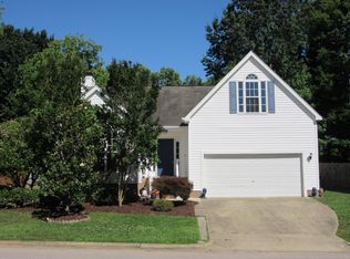 9616 Erinsbrook Dr, Raleigh, NC 27617