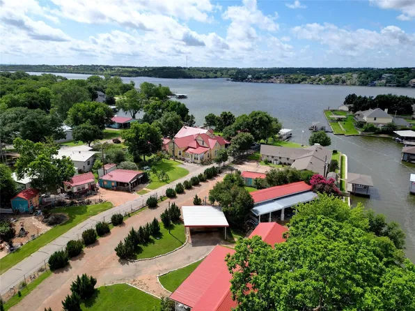 3211 Boynton Ave, Granbury, TX 76049