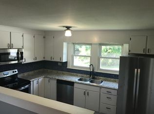 402 N Broad St APT B, Mooresville, NC 28115