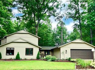 22101 Beech Creek Trl, Strongsville, OH 44149