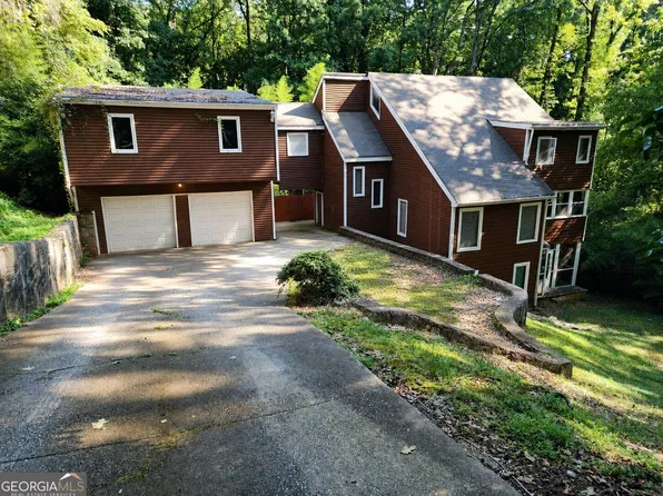 258 Kenilworth Cir, Stone Mountain, GA 30083