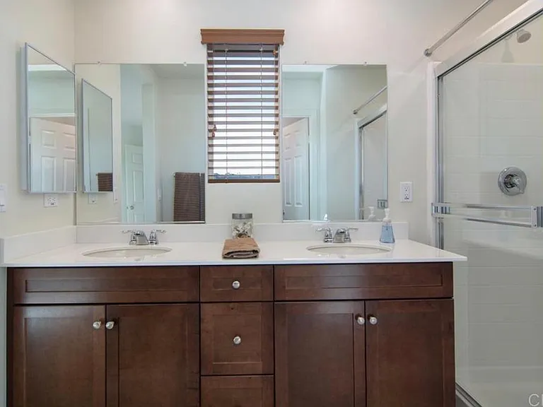 415 E Mission Villas Rd — Photo 16
