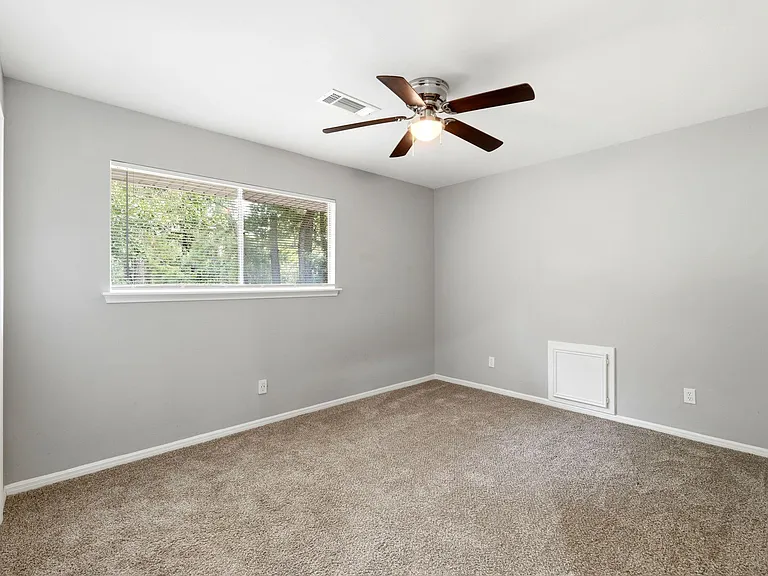7902 Lichen Ln — Photo 35