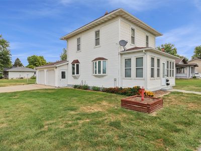 400 E Ashland Ave, Indianola, IA, 50125