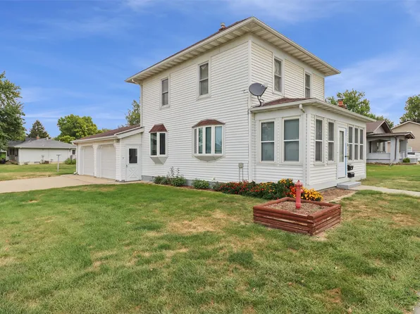 400 E Ashland Ave, Indianola, IA 50125