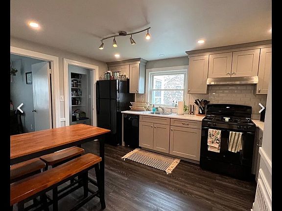 3rd image of 15 Surrey St