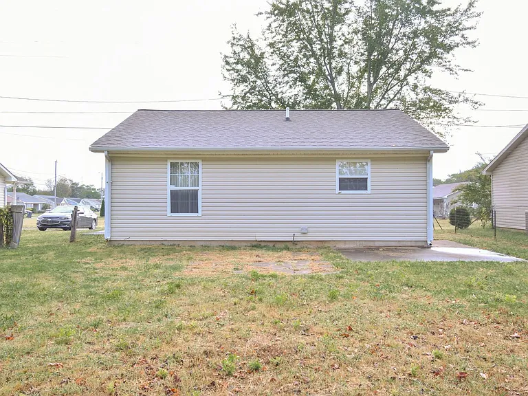 1023 Shadow Ridge Ave — Photo 3