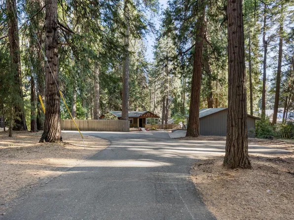 5684 Pony Express Trl, Pollock Pines, CA 95726