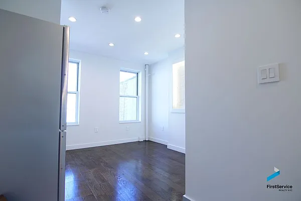 Rented by FirstService Realty (legacy) | media 19